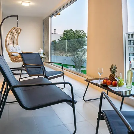 Golden Luxury * Split