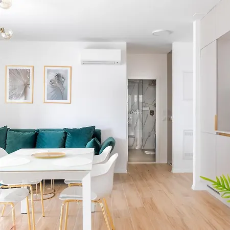 Golden Luxury * Split